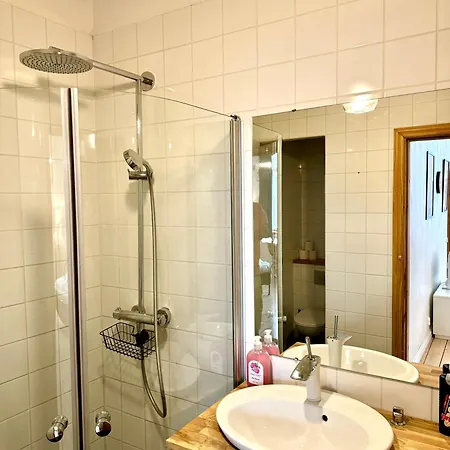 Апартаменты Downtown Townhouse!