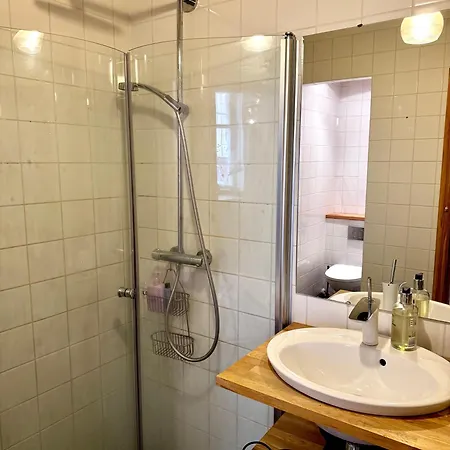 Daire Downtown Townhouse! *